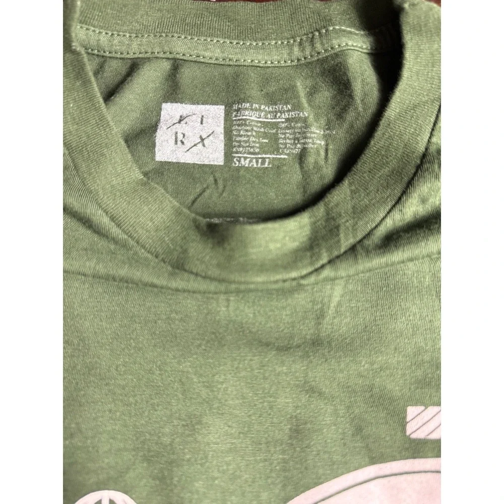 Kira Lira Manufacturing Company Graphic T-Shirt Green Mens Small Streetwear Tee